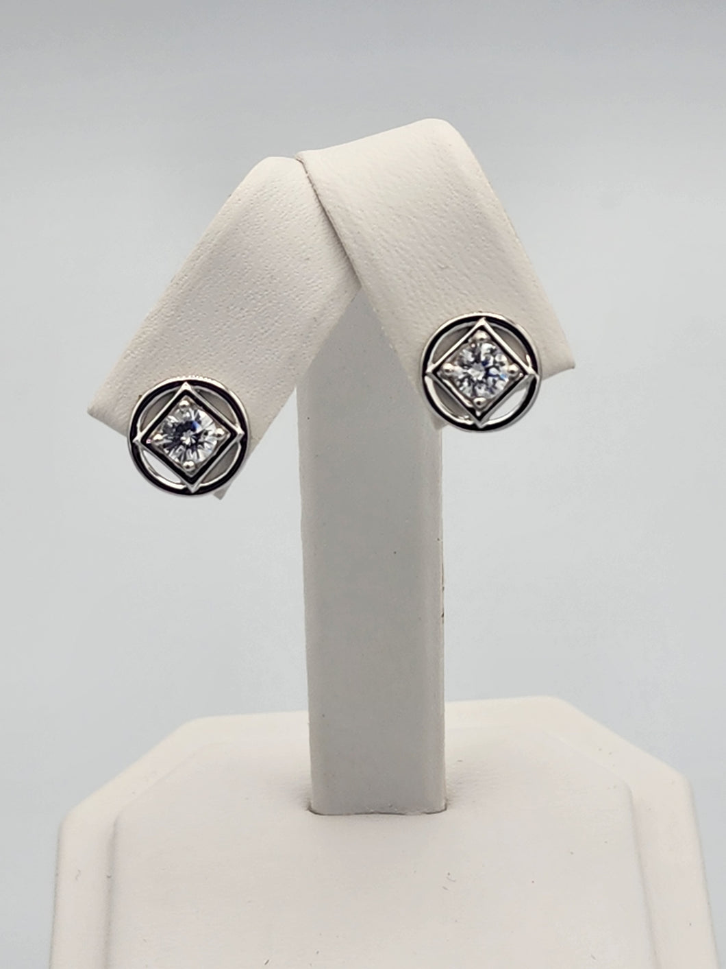 Earrings NA Symbol Clear Zircon